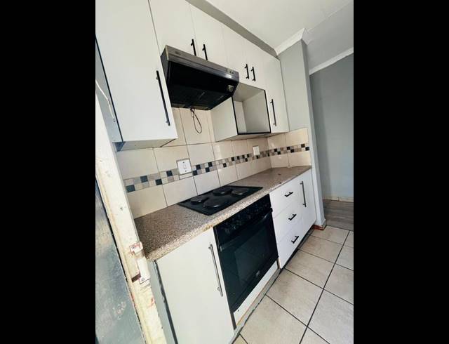 3 BEDROOM PROPERTY TO RENT IN COSMO CITY